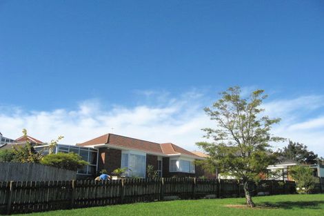 Photo of property in 1/74 Aberfeldy Avenue, Highland Park, Auckland, 2010