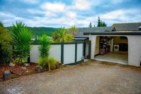 Photo of property in 61b Kingsley Street, Stokes Valley, Lower Hutt, 5019