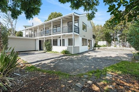 Photo of property in 9 Sungrove Rise, Sunnyvale, Auckland, 0612