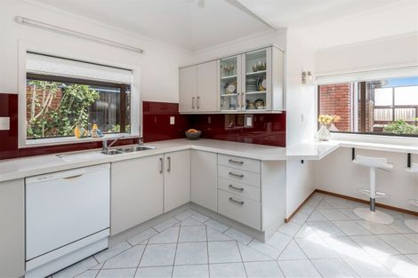 Photo of property in 31a Coldham Crescent, Saint Johns, Auckland, 1072