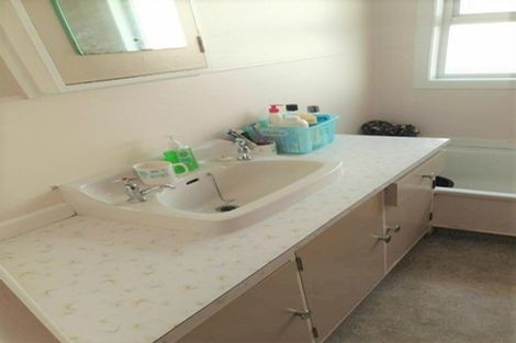 Photo of property in 11b Pukenui Street, Strandon, New Plymouth, 4312