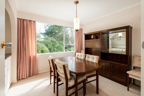 Photo of property in 1 Peterhouse Street, Tawa, Wellington, 5028