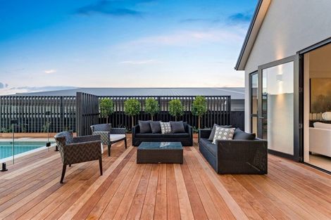 Photo of property in 5 Kotuitui Drive, Wainui, 0992