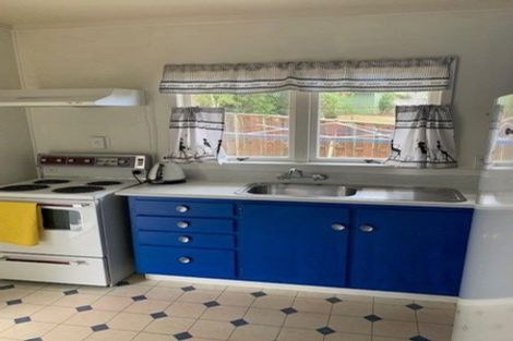 Photo of property in 2/447 Beach Road, Mairangi Bay, Auckland, 0630