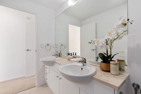 Photo of property in 26/4e Collins Street, Takapuna, Auckland, 0622