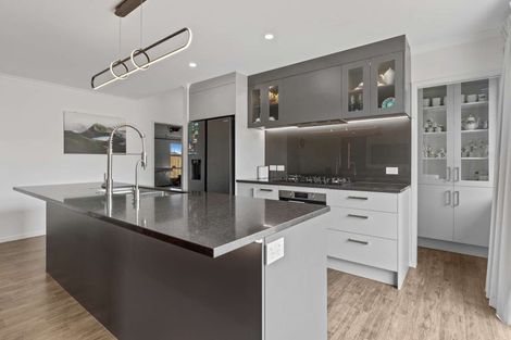 Photo of property in 36 Manawa Road, Papamoa Beach, Papamoa, 3118