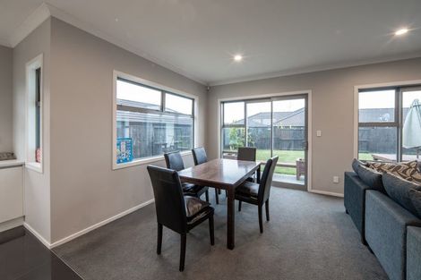 Photo of property in 11 Miranda Place, Flagstaff, Hamilton, 3210