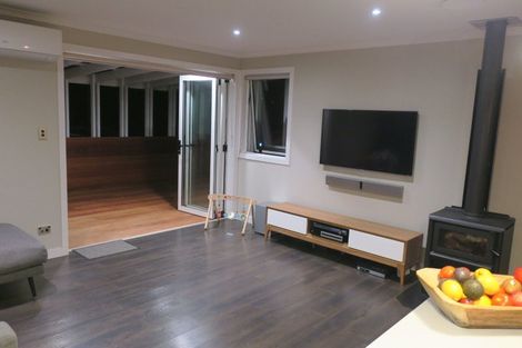 Photo of property in 16 Hetherington Road, Ranui, Auckland, 0612