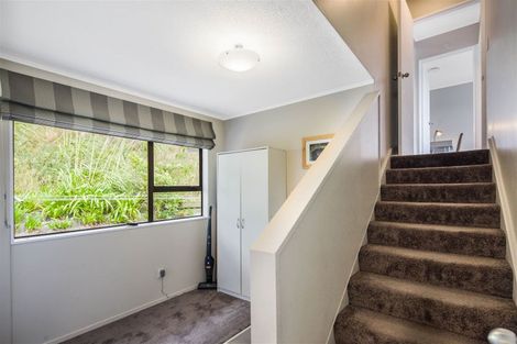 Photo of property in 140 Mark Avenue, Grenada Village, Wellington, 6037