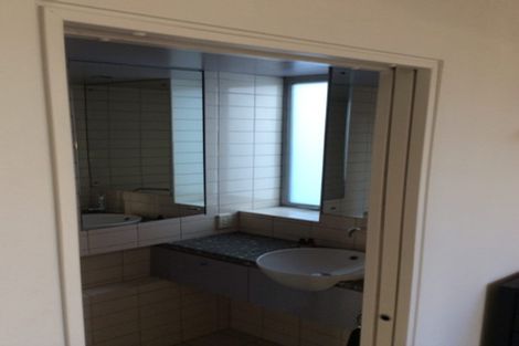 Photo of property in 33c Cranmer Square, Christchurch Central, Christchurch, 8013