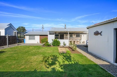 Photo of property in 99 Seabury Avenue, Foxton Beach, Foxton, 4815