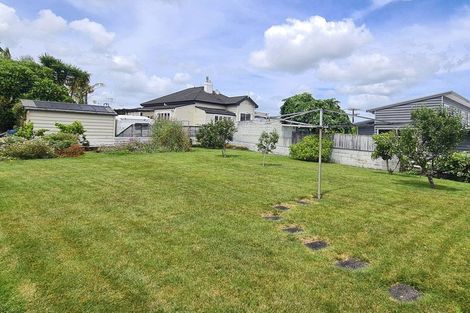 Photo of property in 11 Charles Crescent, Beerescourt, Hamilton, 3200