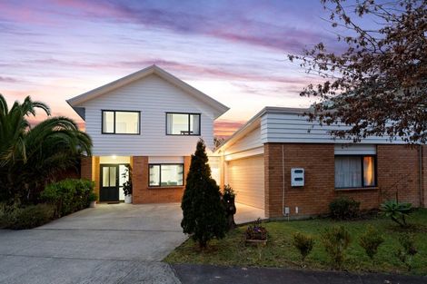 Photo of property in 13 Pyramid Place, Glen Eden, Auckland, 0602