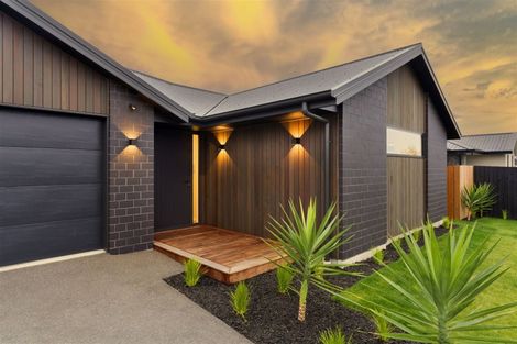 Photo of property in 10 Pierce Street, Marshland, Christchurch, 8083
