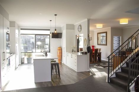 Photo of property in 10 Claverton Grove, Churton Park, Wellington, 6037