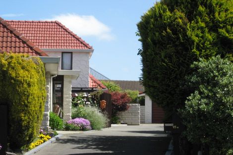 Photo of property in 15b Wyatt Place, Russley, Christchurch, 8042