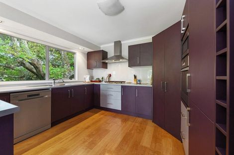 Photo of property in 20b Grand Vue Road, Kawaha Point, Rotorua, 3010