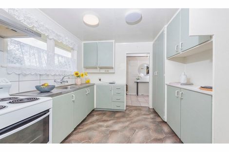 Photo of property in 63 Oreil Avenue, West Harbour, Auckland, 0618