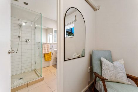 Photo of property in 1a Agathis Avenue, Mairangi Bay, Auckland, 0630