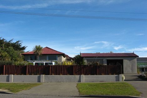 Photo of property in 298 Marine Parade, New Brighton, Christchurch, 8061