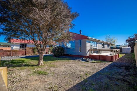 Photo of property in 6 Miller Place, Ngatea, 3503