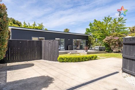 Photo of property in 394a Cambridge Terrace, Naenae, Lower Hutt, 5011