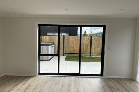 Photo of property in 2 Raeble Walkington Lane, Wallaceville, Upper Hutt, 5018