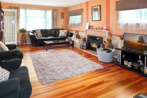 Photo of property in 18 Brown Terrace, Foxton Beach, Foxton, 4815