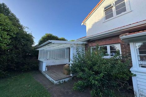 Photo of property in 7 Otahuri Crescent, Greenlane, Auckland, 1051