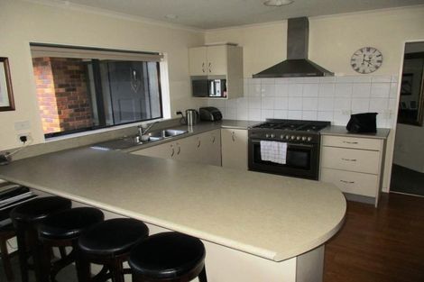 Photo of property in 4b Georgia Grove, Paraparaumu, 5032