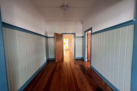 Photo of property in 3152 Great North Road, New Lynn, Auckland, 0600