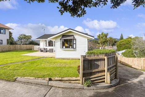 Photo of property in 6 Arnold Grove, Paraparaumu Beach, Paraparaumu, 5032