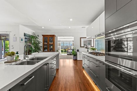 Photo of property in 28 Wilkinsons Road, Harewood, Christchurch, 8051