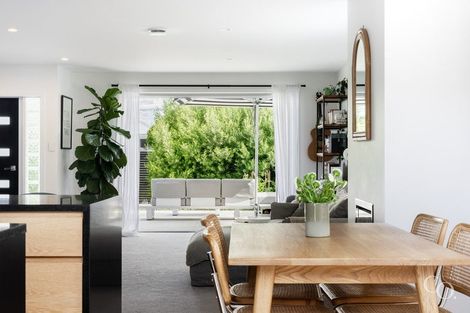 Photo of property in 54 Hinewa Road, Otumoetai, Tauranga, 3110