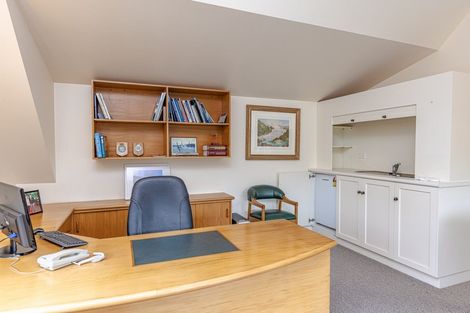 Photo of property in 32 Brassey Road, Saint Johns Hill, Whanganui, 4500