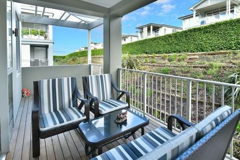 Photo of property in 20 Rewa Rewa Lane, Orewa, 0931