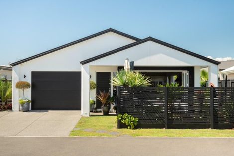 Photo of property in 17 Aubrey Way, Brookfield, Tauranga, 3110