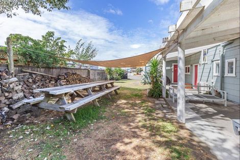 Photo of property in 4 Hunia Terrace, Himatangi Beach, Foxton, 4891