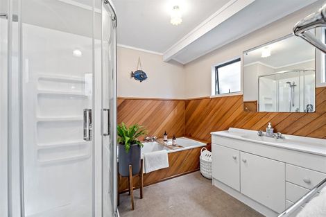 Photo of property in 1/685 East Coast Road, Browns Bay, Auckland, 0630