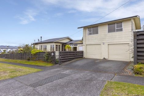 Photo of property in 18 Mere Road, Taupo, 3330