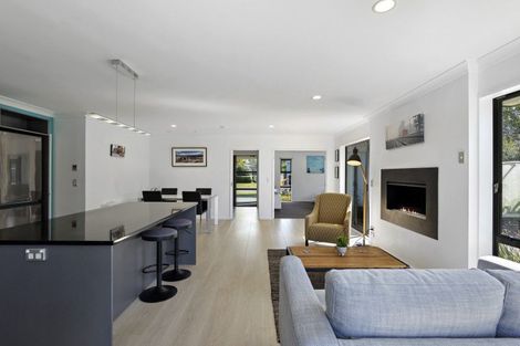 Photo of property in 8 Sentinel Place, Halswell, Christchurch, 8025