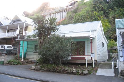 Photo of property in 27 Milton Road, Bluff Hill, Napier, 4110