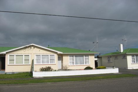 Photo of property in 17 Essex Street, Levin, 5510