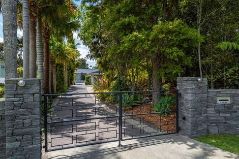 Photo of property in 14 Oscar Road, Greenhithe, Auckland, 0632
