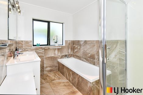 Photo of property in 1 Mull Place, Wattle Downs, Auckland, 2103