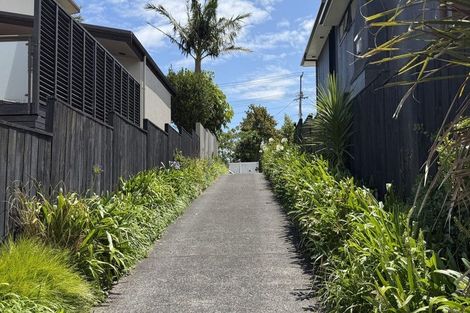 Photo of property in 50 Balmain Road, Chatswood, Auckland, 0626