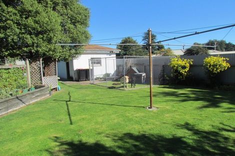 Photo of property in 42 Mary Street, Winton, 9720