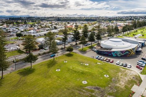 Photo of property in 511 Marine Parade, Napier South, Napier, 4110