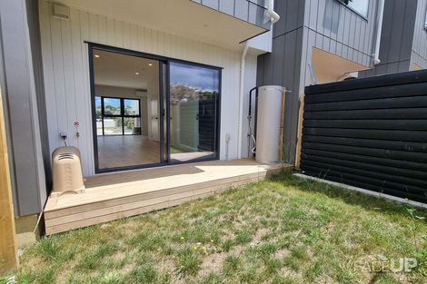 Photo of property in 64e Triangle Road, Massey, Auckland, 0614