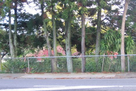 Photo of property in 251 Titirangi Road, Titirangi, Auckland, 0604